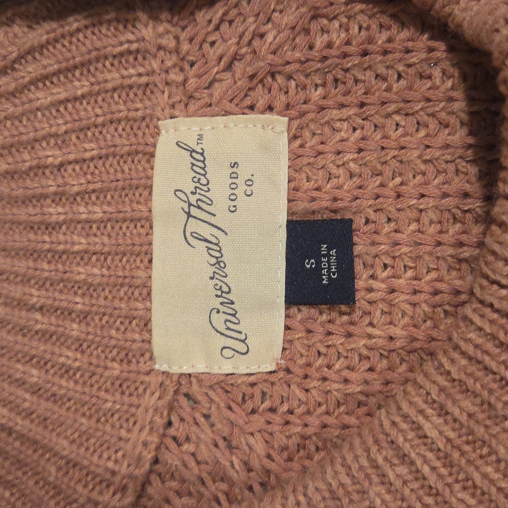 Pink Universal Thread Sweater Size Small - Picture 2 of 2
